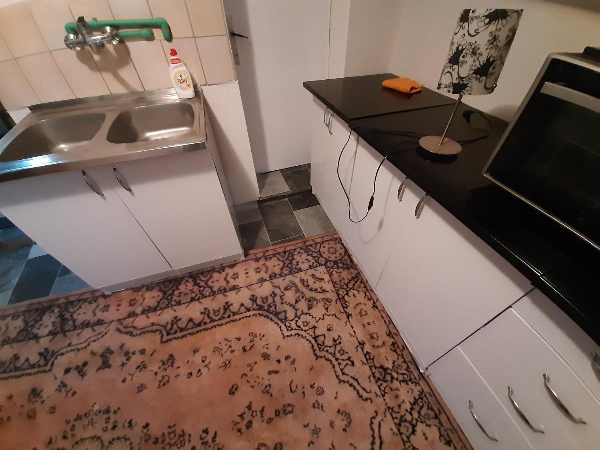 Sprat Kuce Apartment ซาราเยโว ภายนอก รูปภาพ